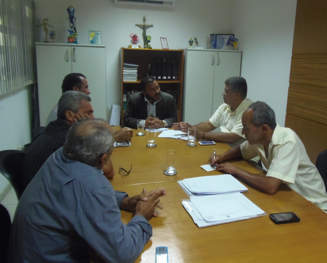 Superintendente da SMTT reúne-se com vereador Adriano e Sindicato de Taxistas - SMTT Aracaju